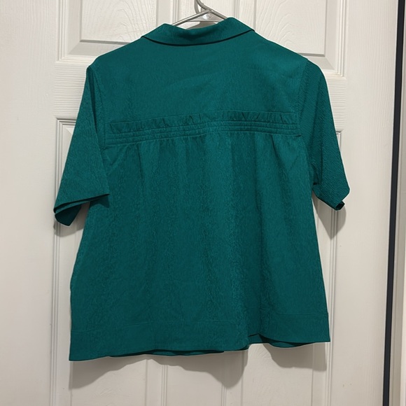 Athleta nwot Echo top - Picture 3 of 3